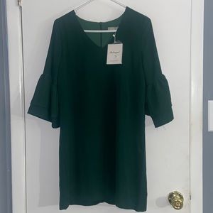 Green short dress with ruffled sleeves size M